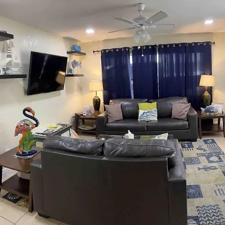 Villa Great 4B2B Getaway With Heated Salt Water Pool